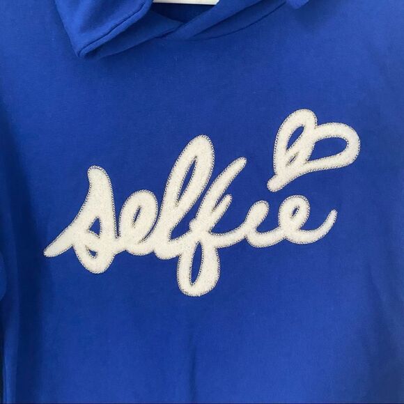 Juicy Couture Cropped ‘Selfie’ Hoodie - Picture 2 of 5